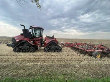 Vybrali Quadtrac CASE IH: pásový traktor s nejnižší možnou spotřebou | AGRI CS a.s. 