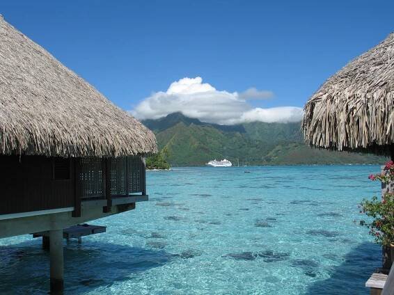 Tahiti – Escapes By Janelle