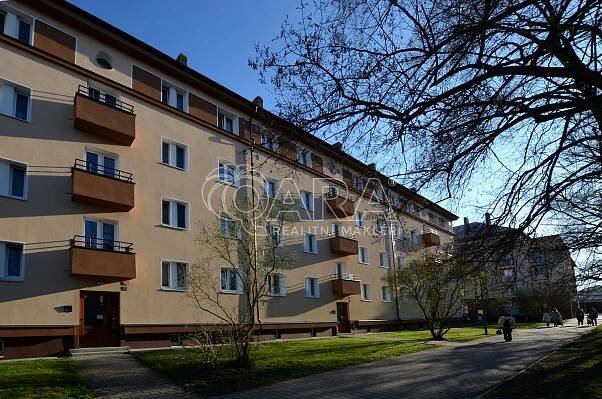 Pronájem Byt 2+1, U tržnice, Kladno - Kročehlavy