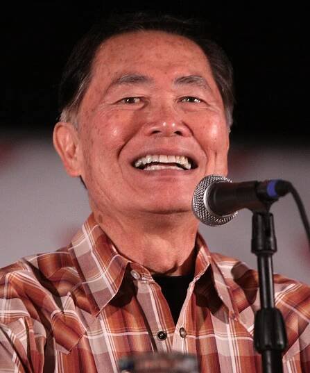 Soubor:George Takei by Gage Skidmore 2.jpg