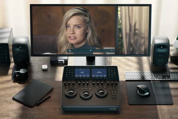 Blackmagic Design DaVinci Resolve Mini Panel včetně licence | 📸 Megapixel