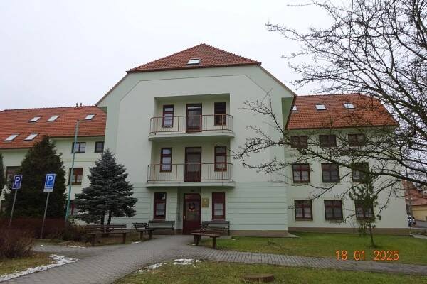 Fotografie - Parkoviště dům s pečovatelskou službou - 18.01.2025