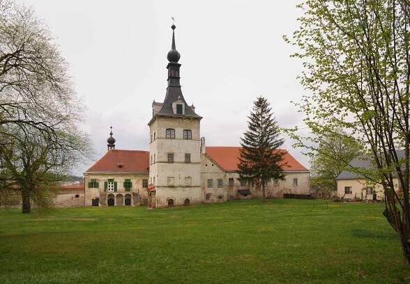 uhercice_003
