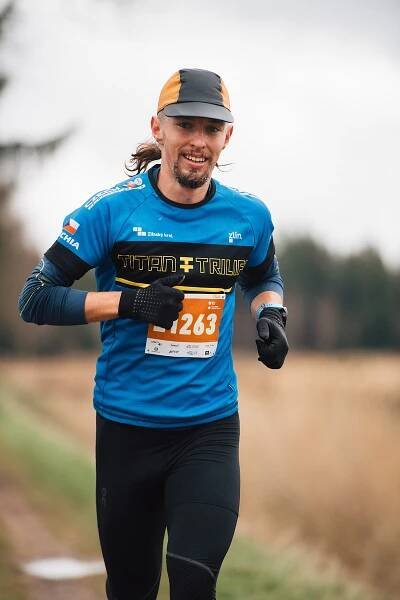 Běhej lesy: Pavel Hradil vybojoval v Brdech stříbrnou příčku
