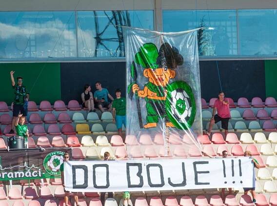 Oficiální stránky fotbalového klubu FK PŘÍBRAM. Aktuální informace o příbramském ligovém fotbale, rozhovory, výsledky, fotografie