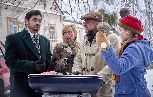 Poslední aristokratka - Z filmu - Vojtěch Kotek, Tatiana Dyková, Hynek Čermák, Yvona Stolařová