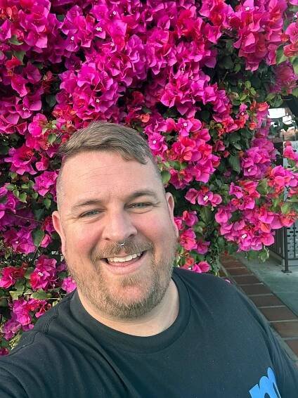 We meet... Dave Stringer Hughes - Bear World Magazine
