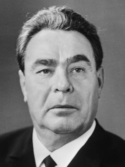 File:Leonid Brezhnev (3x4 close cropped).jpg - Wikimedia Commons