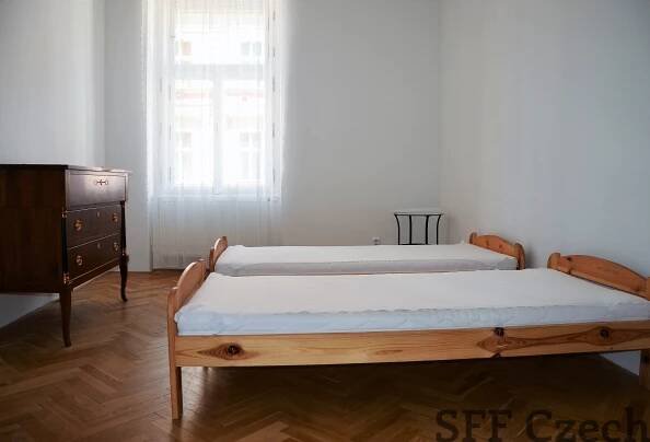 Zařízený byt 3+1 k pronájmu Praha 2 blízko I.P. Pavlova a centra