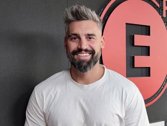 Model Josef Kůrka: Modelingem se v Česku rozhodně uživit nedá - Expres FM