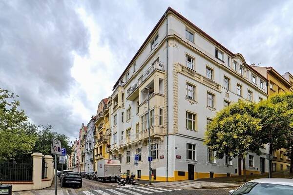 Pronájem byty 4+kk, 95 m2 - Praha - Vinohrady - Keller Williams