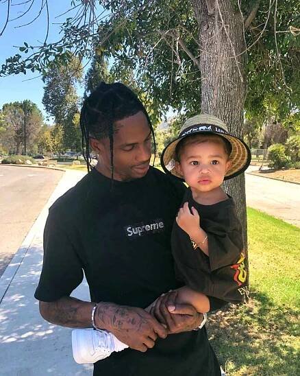 Sexy Celebrity Dads With Their Kids: Family Photos