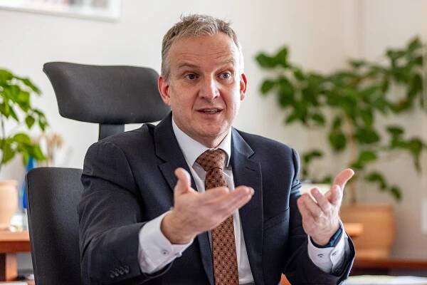 Nový nejvyšší státní tajemník Fryč: Úředníci si zaslouží větší respekt a uznání