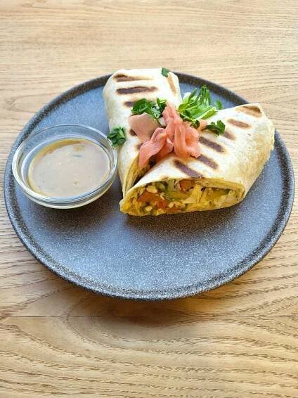 Wrap po japonsku s miso tofu a dýní,