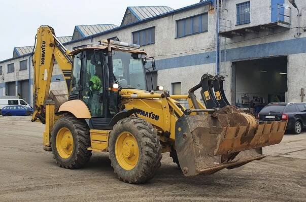 4 - KOMATSU WB 97S traktorbagr rypadlonakladač baggerlader backhoe loader