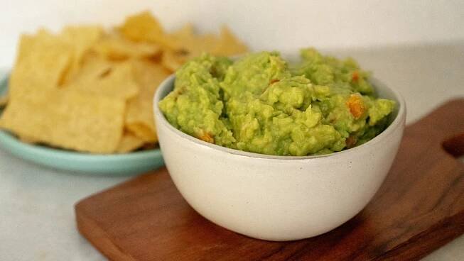 4 Ingredient Guacamole