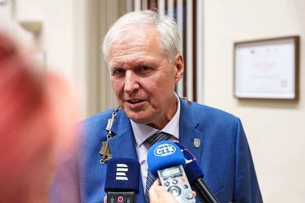 Chomutov si zvolil nového primátora. Město nyní povede Milan Petrilák