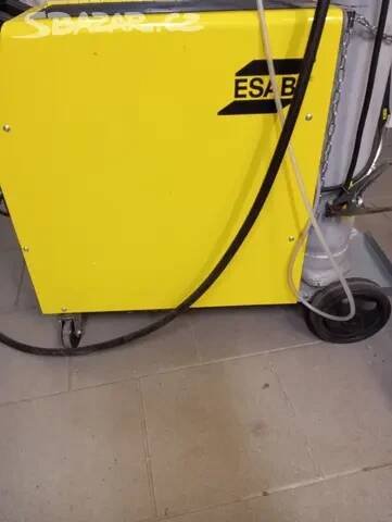 Svářečka CO2 Esab 250