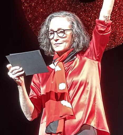 Bebe Neuwirth