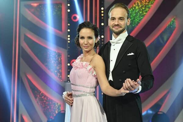 Divákům StarDance se splnil sen: Holý zadek v přímém přenosu ustála Arichteva s humorem