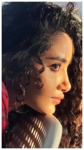 Anupama Parameswaran shines bright in striking snaps