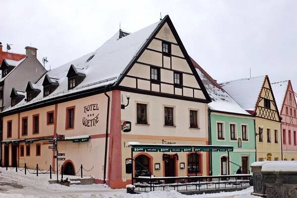 Loket hotel Goethe - únor 2021.jpg