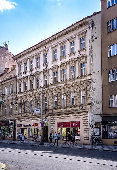 Drahý domov pro feťáky v bohaté čtvrti Anděl. Praha chce centrum pro závislé