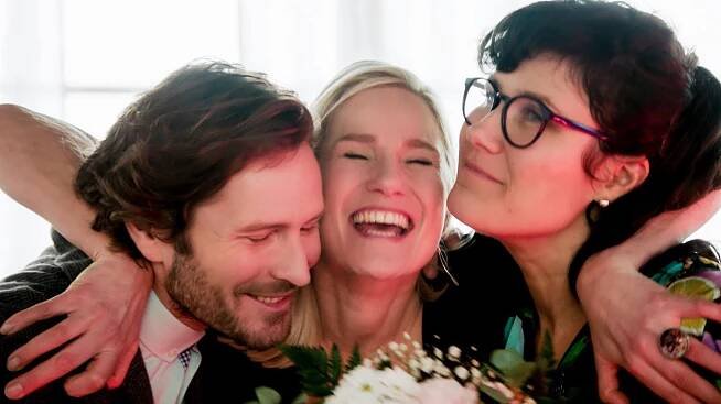 Kellot soi - Kevätjuhla - Z filmu - Kai Vaine, Laura Malmivaara, Minttu Mustakallio