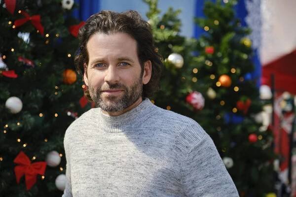 Eion Bailey - Deliver by Christmas - Promo