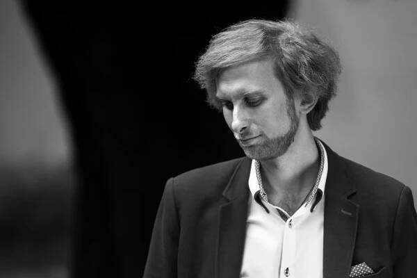 Ivo Kahánek: Toužil být popelářem, skončil u piána