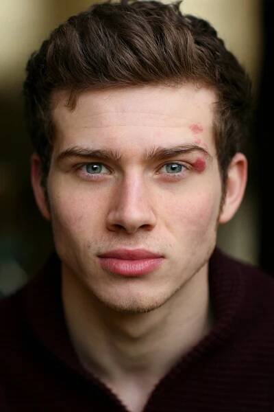 Oliver Stark herec