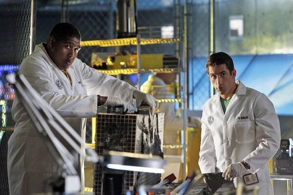 Kriminálka Miami - Nebožtík - Z filmu - Omar Benson Miller, Jonathan Togo
