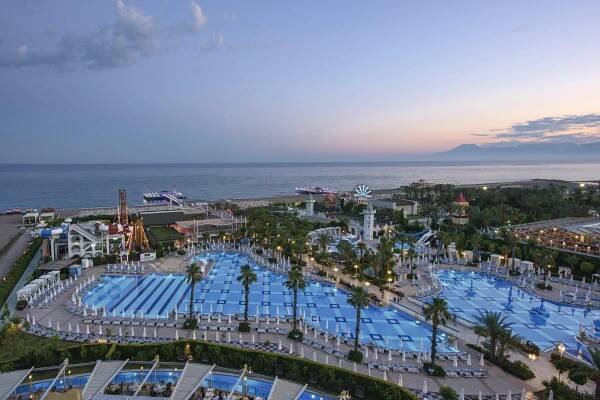 Hotel DELPHIN IMPERIAL (Turecká riviéra, Antalya) | Travel Family - Viamare