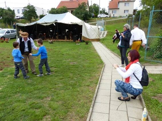 Obec Těšetice - Sraz rodáků, občanů a přátel obce Těšetice 2014