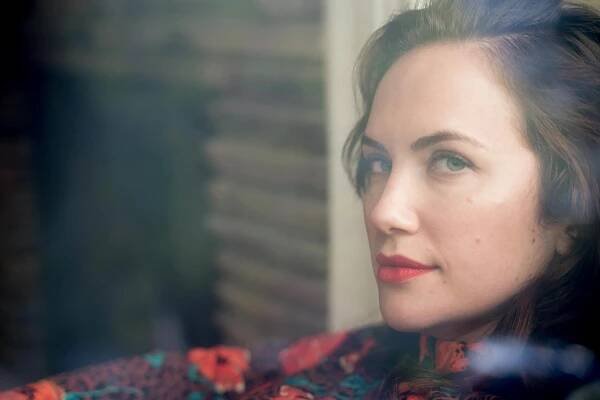 Michael Dueñas - Kate Siegel