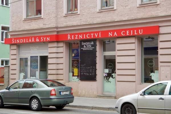 Foto: Muzeum loutek i kameny zmizelých, to jsou obrazy z brněnské problémové lokality