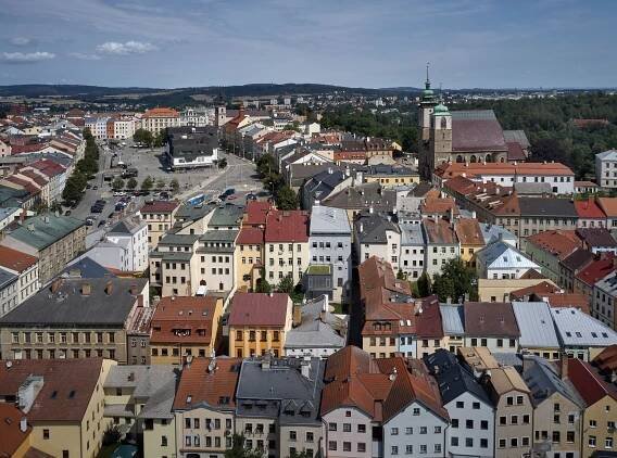 Kam za skvělou architekturou? V Jihlavě opravili renesanční Stříbrný dům, má i novou funkci