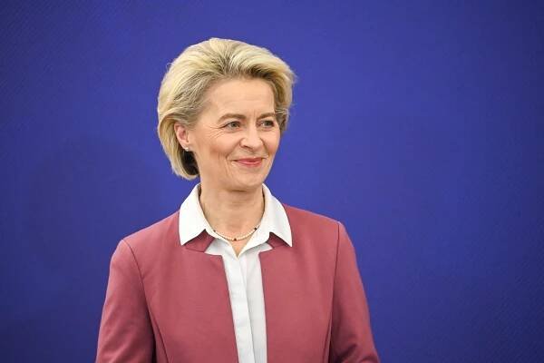 Visegrádští politici se v podpoře druhého mandátu Von der Leyen rozcházejí