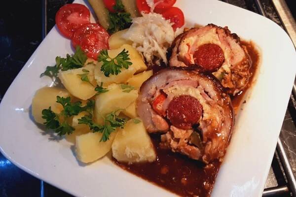 Roláda z vepřového bůčku podle poctivého českého receptu