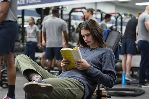 Jednotky vesmírného nasazení - Mark a Mallory jedou do Washingtonu - Z filmu - Diana Silvers