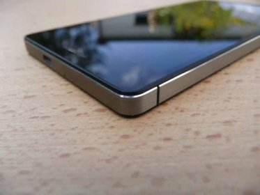 Huawei Ascend P6 - i s tenkým dokážete zázraky (recenze) | Svět Androida