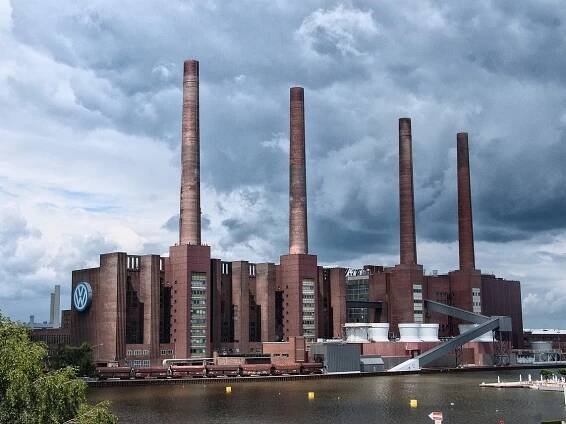 Za tři měsíce na kryptoměnách vydělali skoro miliardu. Stačilo koupit elektrárnu - Techsvět