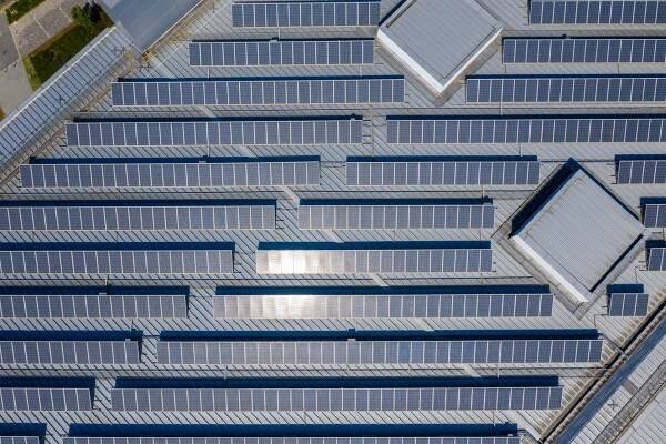 Roof top with solar panel plant — Stock Image