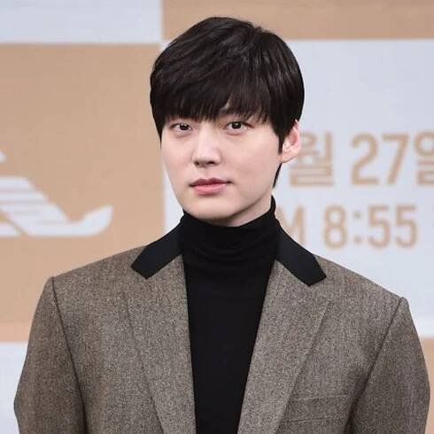 Ahn Jae Hyun 11