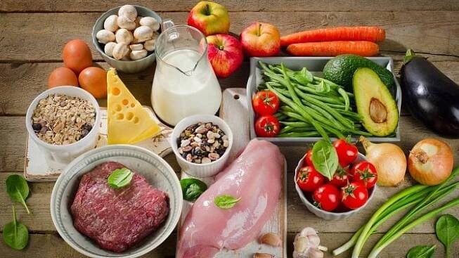 Nejlepší zdroje vitamínů: jaké potraviny obsahují vitamíny D, C a další - Vitalia.cz