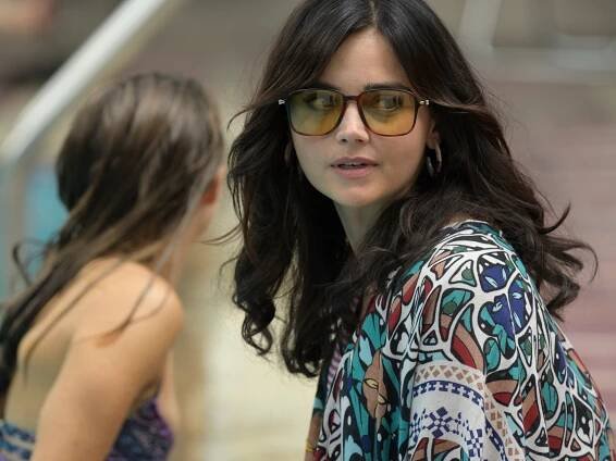 Jenna Coleman on Starring in the New 1970s-Set Thriller ‘The Serpent’