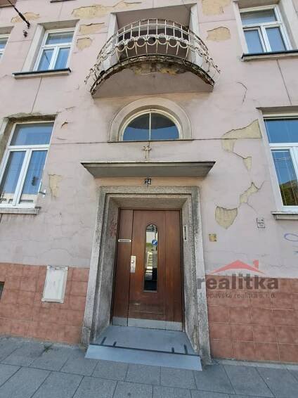 Prodej prostorného bytu 1+1, 55m2, Opava, ul. Komenského