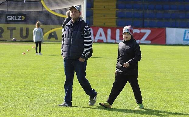 Vedení ligového klubu FC Fastav uspořádalo na stadionu Letná akci pro veřejnost, která byla součástí oslav výročí 700 let města Zlín.