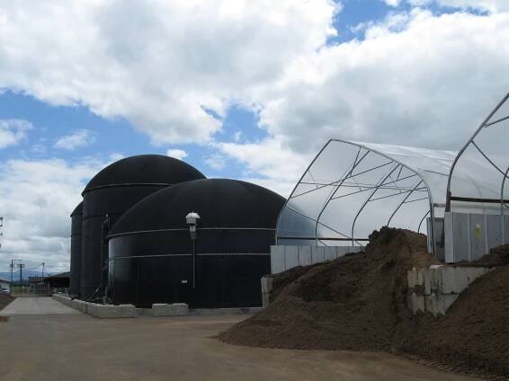 Biom :: Julie Dajčl, Adam Moravec : V boji se suchem pomohou i bioplynky : Biom.cz