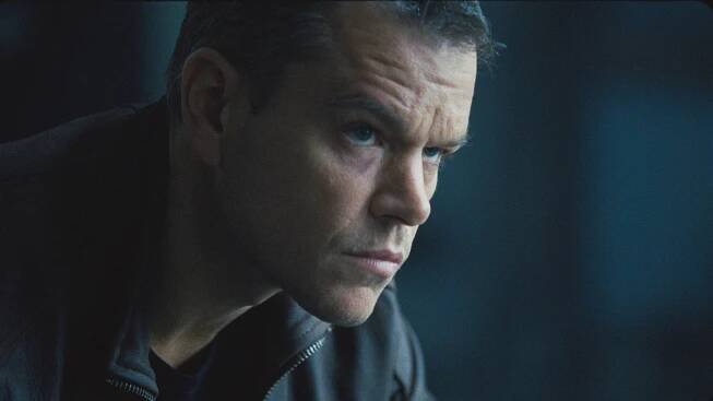 Jason Bourne (2016) - Matt Damon si zopakuje svou kultovní roli v thrilleru, který (znovu)objevíte na Maxovi.